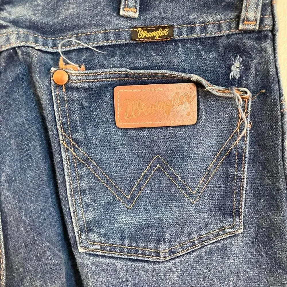 Vintage 80s Wrangler 13MWZ Cowboy Cut Denim Jeans USA 33x32 Measures 32 Waist